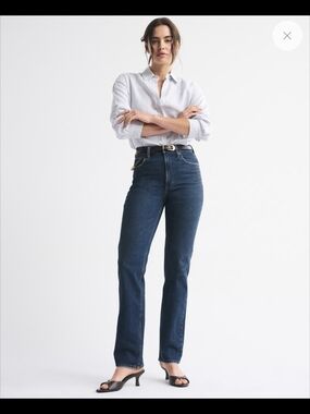 Abercrombie & Fitch 90s Straight Ultra High Rise Jean Size 30 Or 10 Curve Love